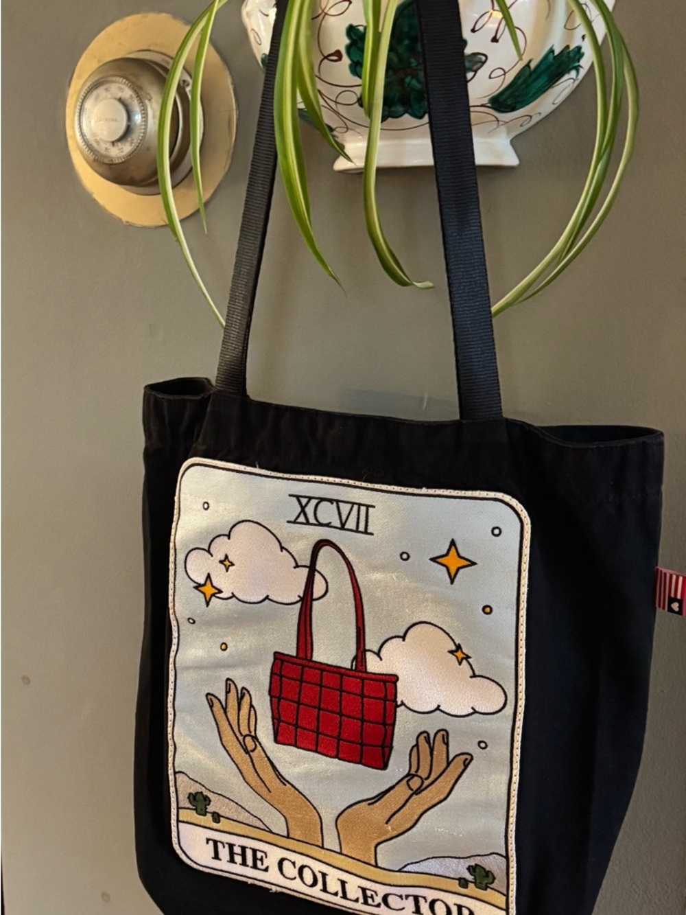 The rare Collector Tote by Harvey’s Seatbelt Bags - Picture 2 of 3